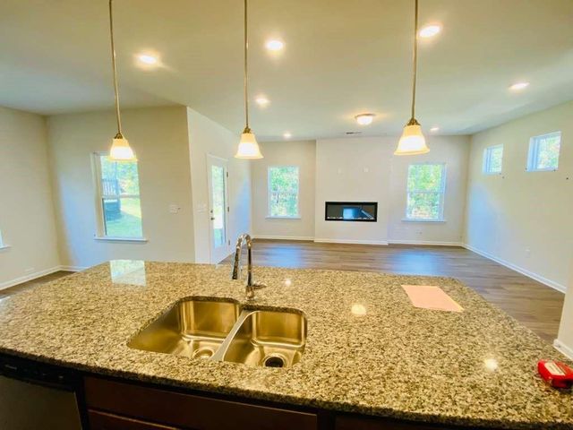 804 Dundee Way, Cartersville, GA 30121