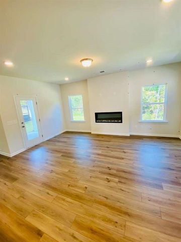 804 Dundee Way, Cartersville, GA 30121