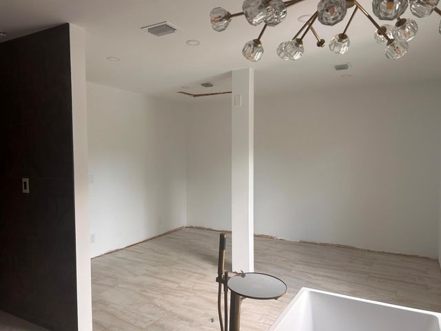 2901 Embassy Drive, West Palm Beach, FL 33401