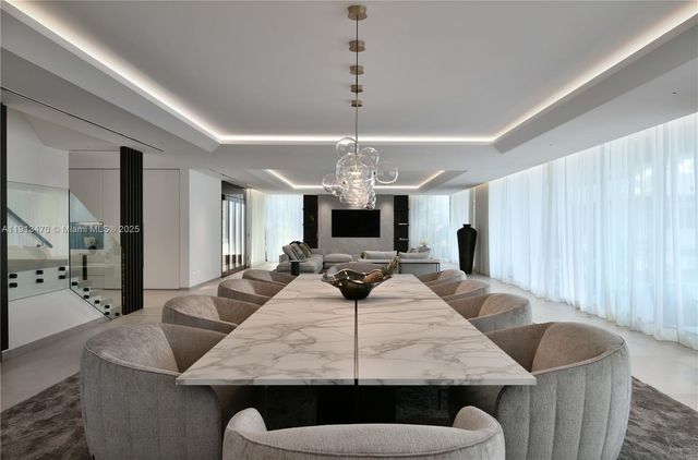 375 N Hibiscus Dr, Miami Beach, FL 33139