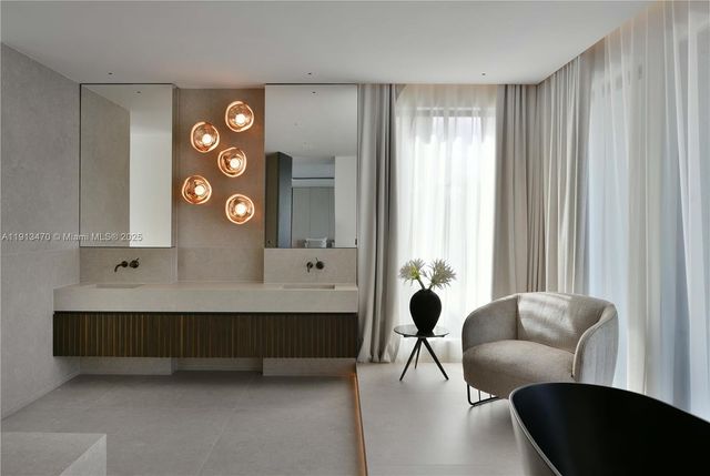 375 N Hibiscus Dr, Miami Beach, FL 33139