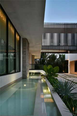 375 N Hibiscus Dr, Miami Beach, FL 33139