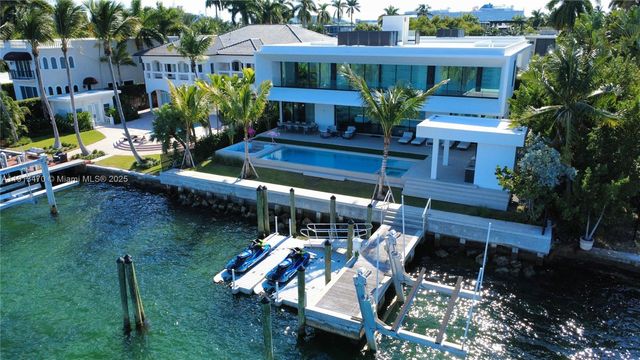 375 N Hibiscus Dr, Miami Beach, FL 33139