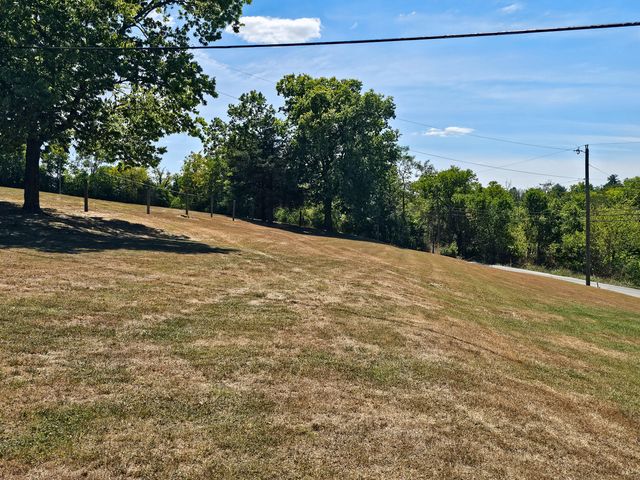 512 S Bragg Street, Perryville, KY 40468