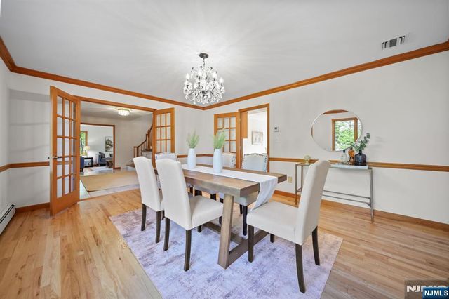 30 Auryansen Court, Closter, NJ 07624