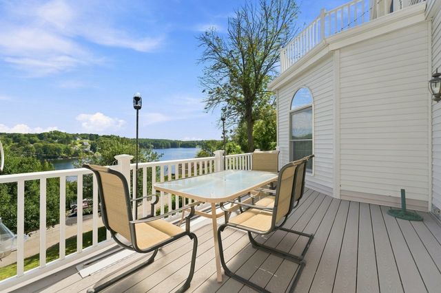 8 Bayberry Ln, Millbury, MA 01527