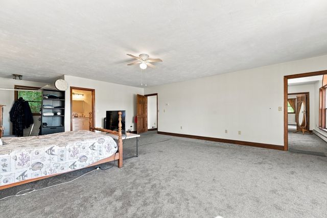 8 Bayberry Ln, Millbury, MA 01527