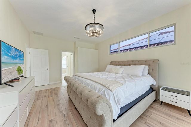 7327 38TH COURT EAST, Sarasota, FL 34243