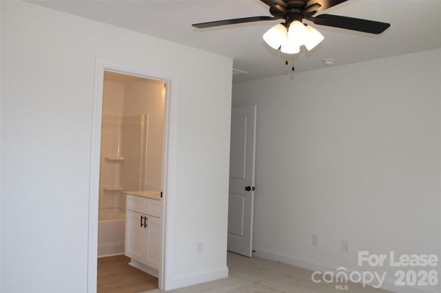 574 W Park Avenue A, Mooresville, NC 28115