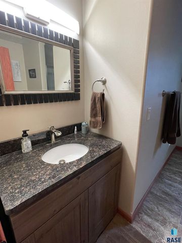 4309 S Pillsberry Ave Avenue, Sioux Falls, SD 57103