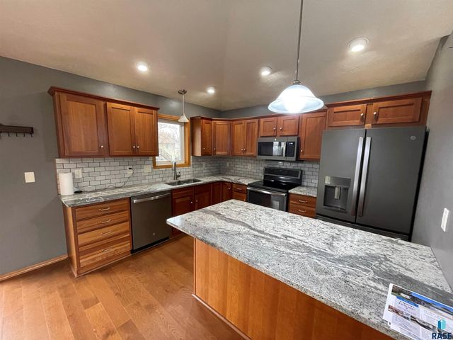 4309 S Pillsberry Ave Avenue, Sioux Falls, SD 57103