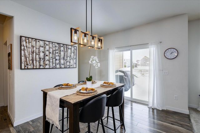 6662 Dusky Glen, Windsor, WI 53598