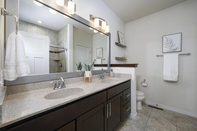 6662 Dusky Glen, Windsor, WI 53598