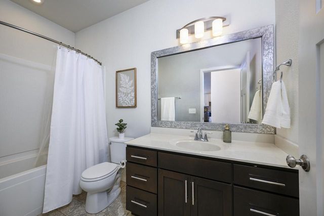 6662 Dusky Glen, Windsor, WI 53598