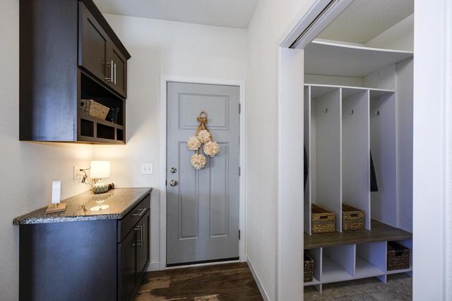 6662 Dusky Glen, Windsor, WI 53598