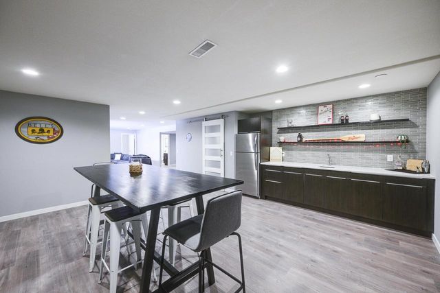 6662 Dusky Glen, Windsor, WI 53598