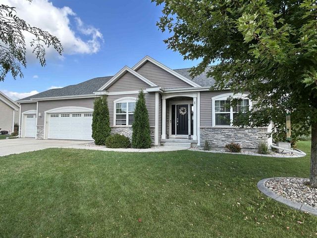 6662 Dusky Glen, Windsor, WI 53598