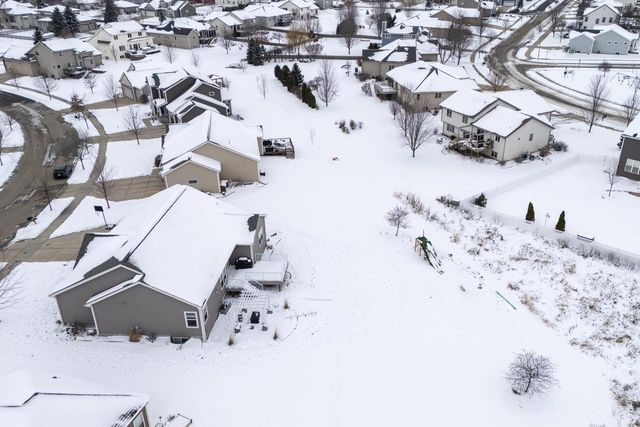 6662 Dusky Glen, Windsor, WI 53598