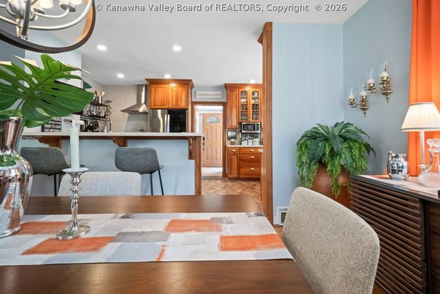 4303 Virginia Avenue Se, Charleston, WV 25304