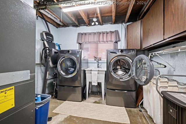 4303 Virginia Avenue Se, Charleston, WV 25304