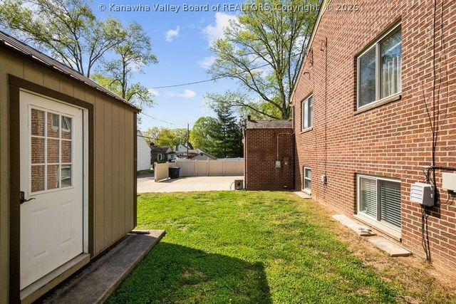 4303 Virginia Avenue Se, Charleston, WV 25304
