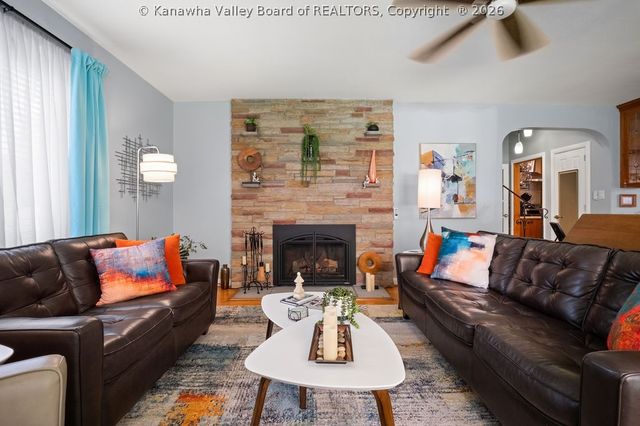 4303 Virginia Avenue Se, Charleston, WV 25304