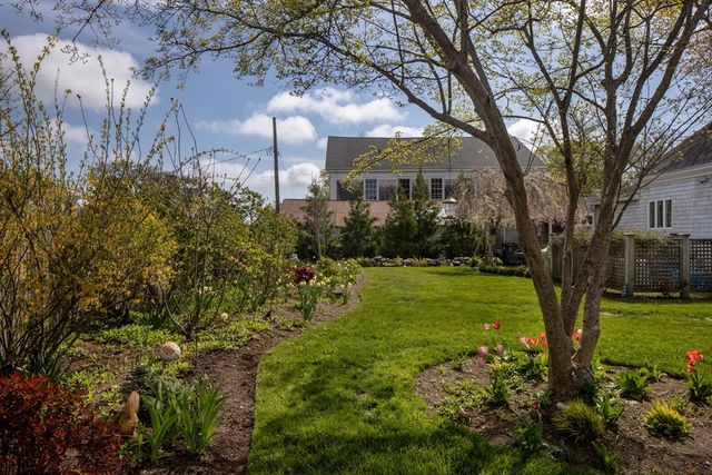 31 Main St, Marion, MA 02738