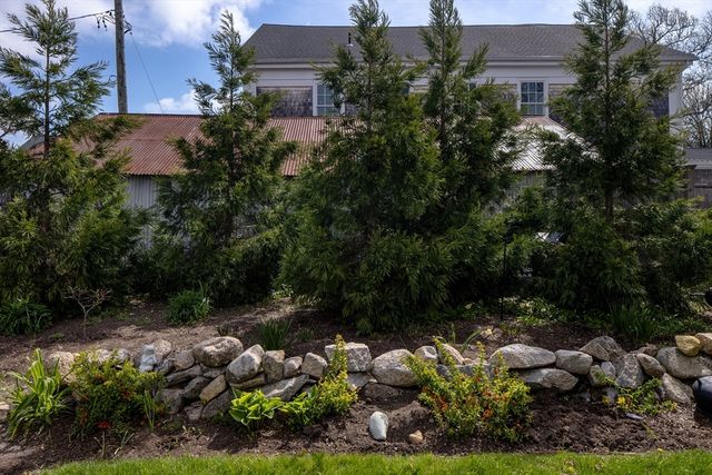 31 Main St, Marion, MA 02738