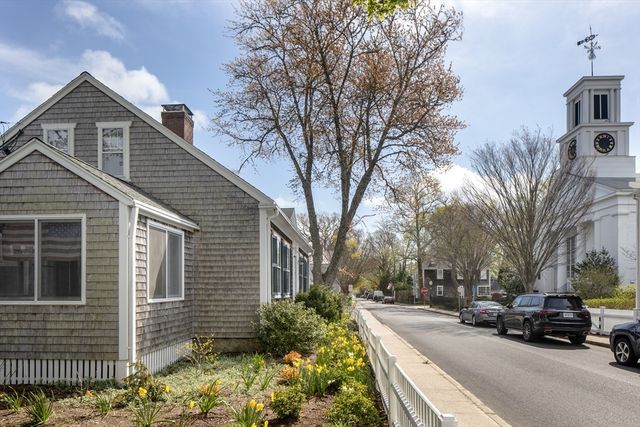 31 Main St, Marion, MA 02738