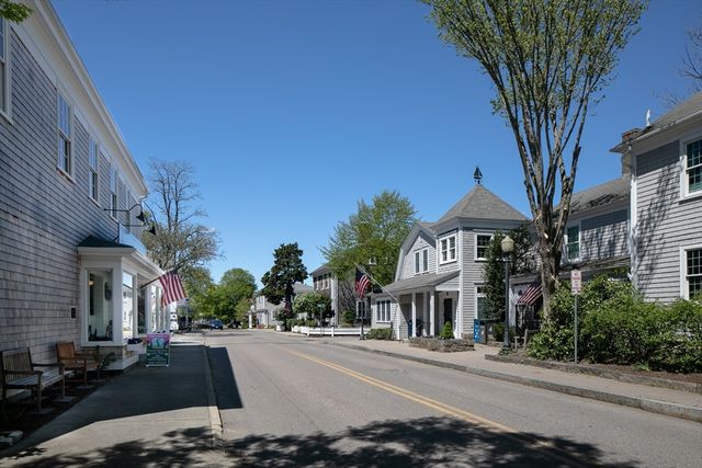 31 Main St, Marion, MA 02738