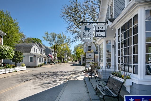 31 Main St, Marion, MA 02738