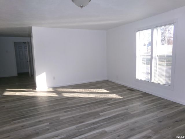 402 N Cochran Street, West Frankfort, IL 62896