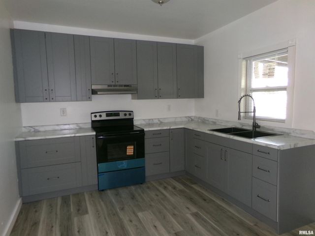 402 N Cochran Street, West Frankfort, IL 62896