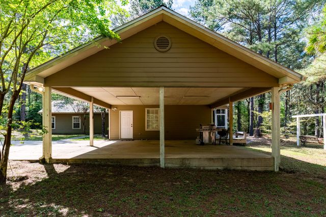 4353 Poverty Creek Road, Crestview, FL 32539
