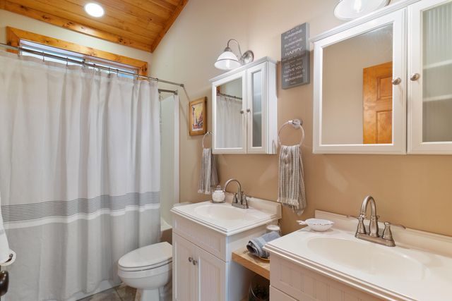 4353 Poverty Creek Road, Crestview, FL 32539