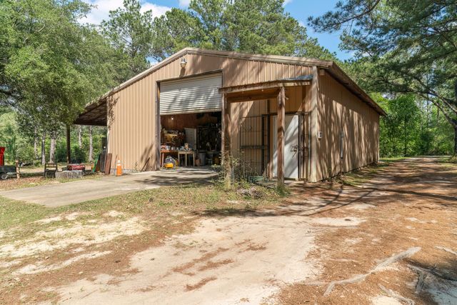 4353 Poverty Creek Road, Crestview, FL 32539