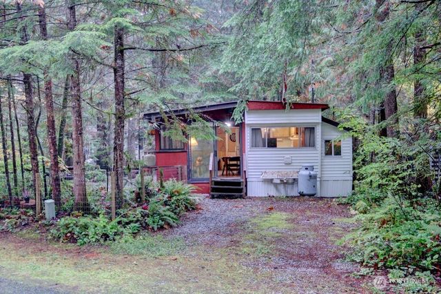 89 Sunset Circle, Deming, WA 98244
