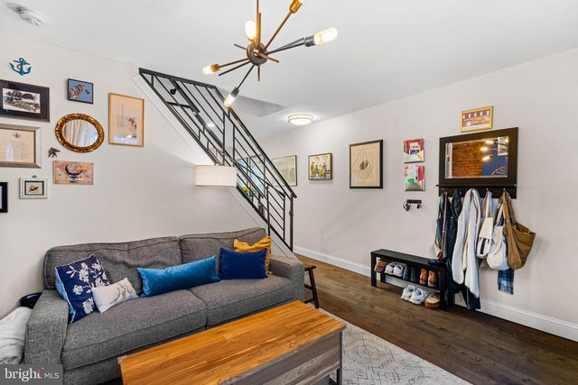 2243 LEAGUE ST, Philadelphia, PA 19146