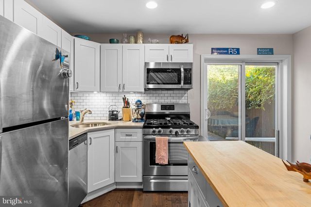 2243 LEAGUE ST, Philadelphia, PA 19146