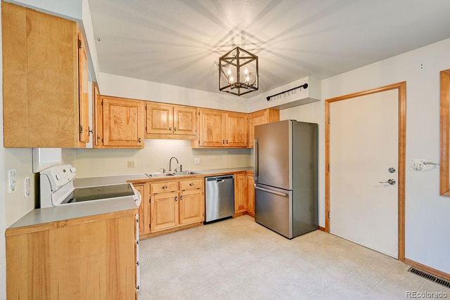 212 N Gunnison Avenue, Buena Vista, CO 81211