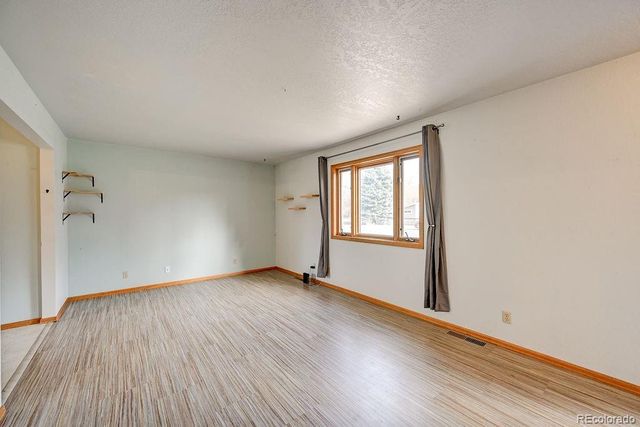 212 N Gunnison Avenue, Buena Vista, CO 81211