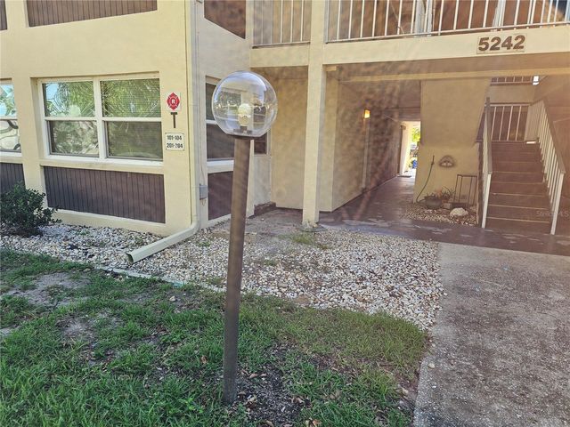 5242 OPAL LANE 101, New Port Richey, FL 34652