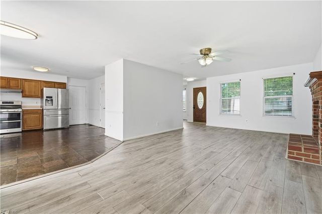 4 Eaver CT, Portsmouth, VA 23703