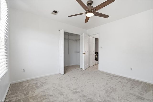 4 Eaver CT, Portsmouth, VA 23703