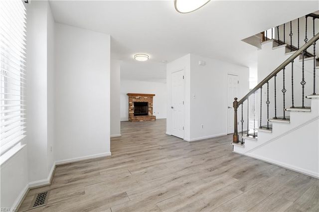 4 Eaver CT, Portsmouth, VA 23703