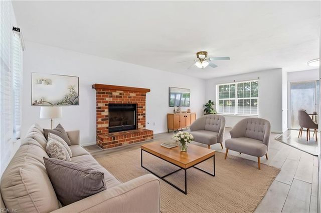 4 Eaver CT, Portsmouth, VA 23703