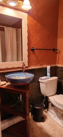 809 Forest Hollow Drive, Hurst, TX 76053