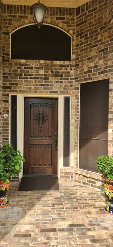 809 Forest Hollow Drive, Hurst, TX 76053