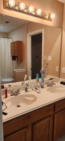 809 Forest Hollow Drive, Hurst, TX 76053