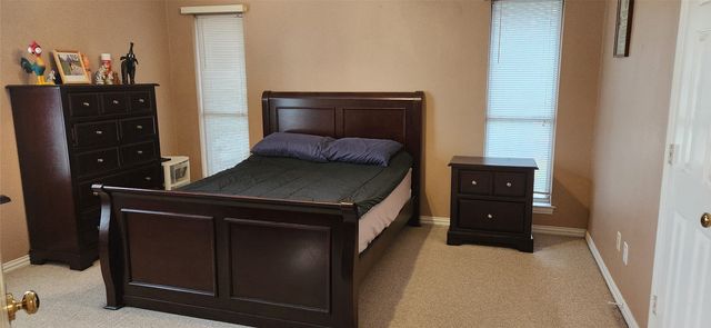 809 Forest Hollow Drive, Hurst, TX 76053